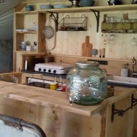 Luxury tent Glamping La Haule